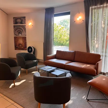 Hobbit Hotel Zaventem-3